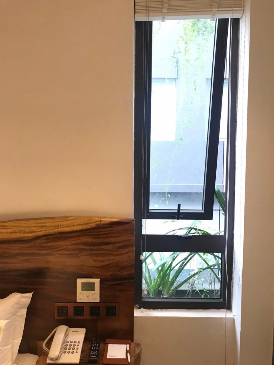 Sky Gem Central Hotel Хошимин Экстерьер фото