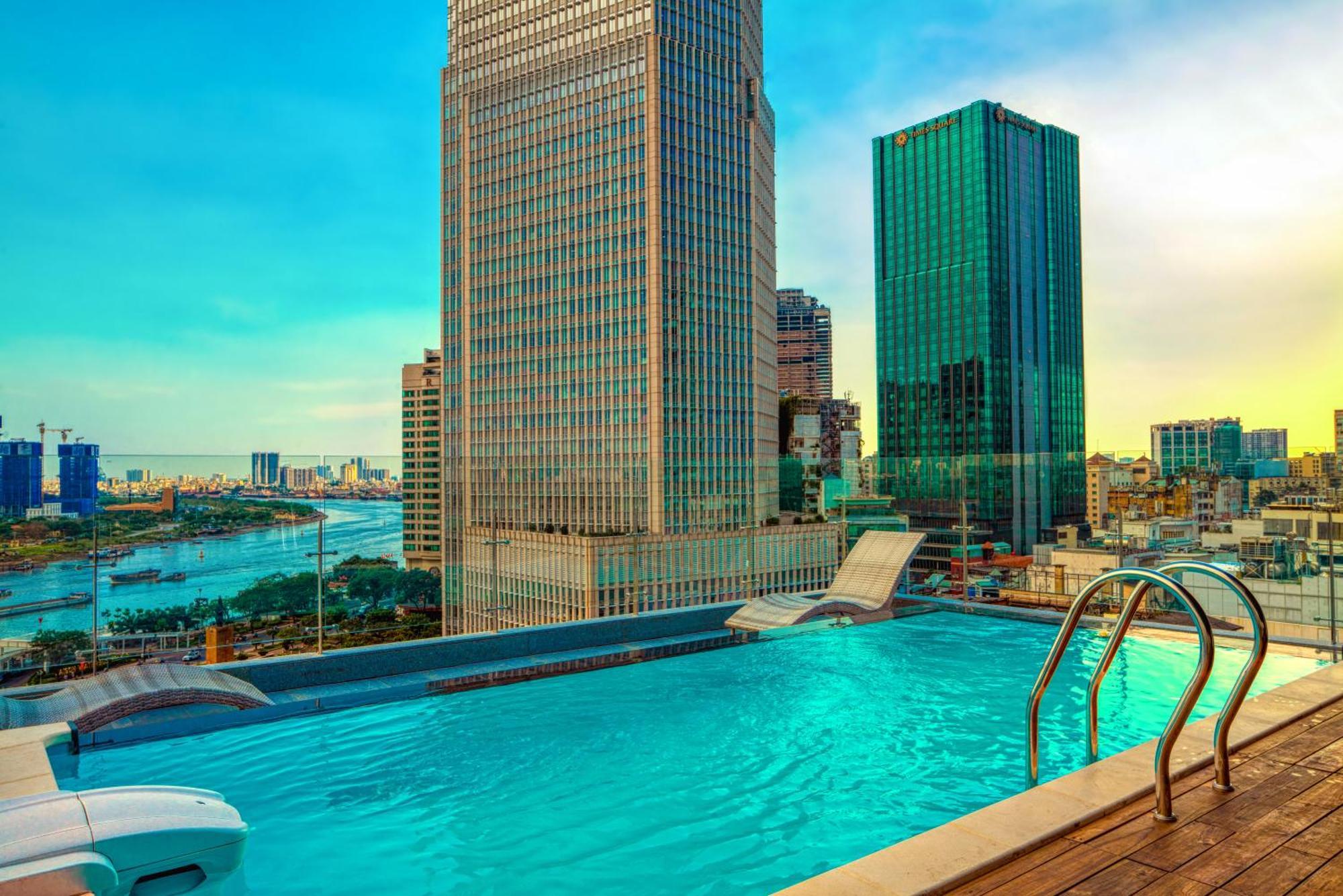 Sky Gem Central Hotel Хошимин Экстерьер фото