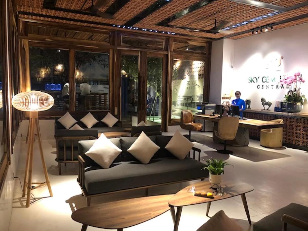 Sky Gem Central Hotel Хошимин Экстерьер фото